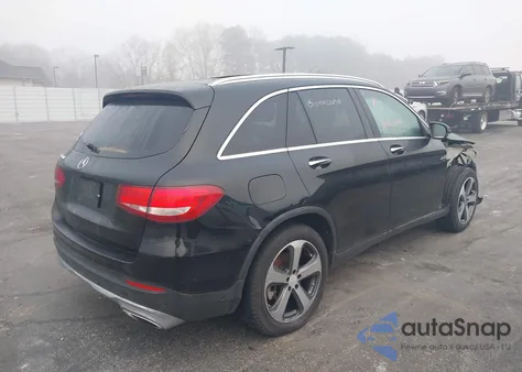 2016 Mercedes-Benz Glc 300 from USA, damaged, VIN WDC0G4JB2GF056395